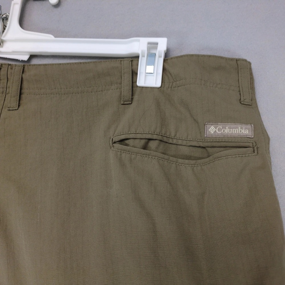 Columbia Tan Nylon Ripstop Cargo Shorts Mens 44x14" Outdoor Hiking Camp Utility - Picture 3 of 8